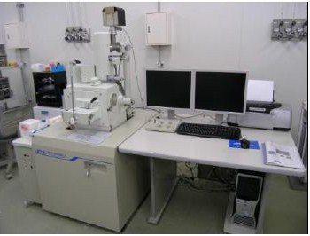 分析機能付き走査電子顕微鏡（日本電子製：JSM-6490LA）